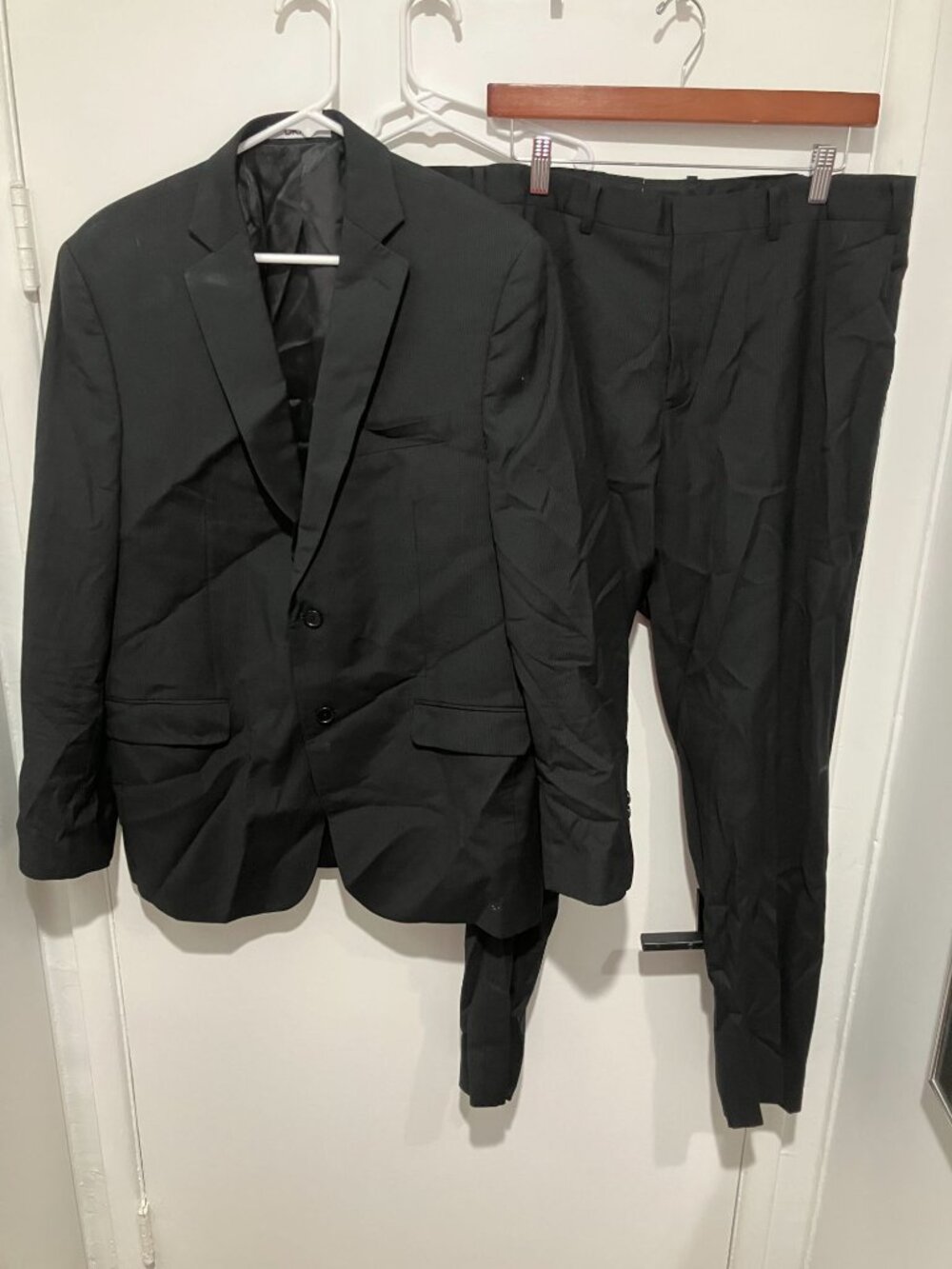 DKNY Men's 100% Wool Pinstripe Suit, Black, Size 42R/35R, Tailored